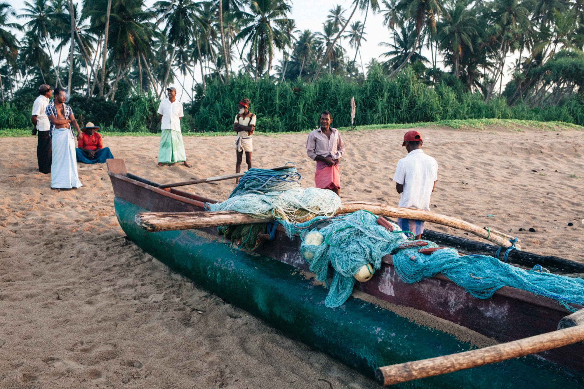 © Holger Kral • Photography - Die Fischer von Rekawa - 2016, color, journey, people, portrait, reportage, srilanka - photo #8 -