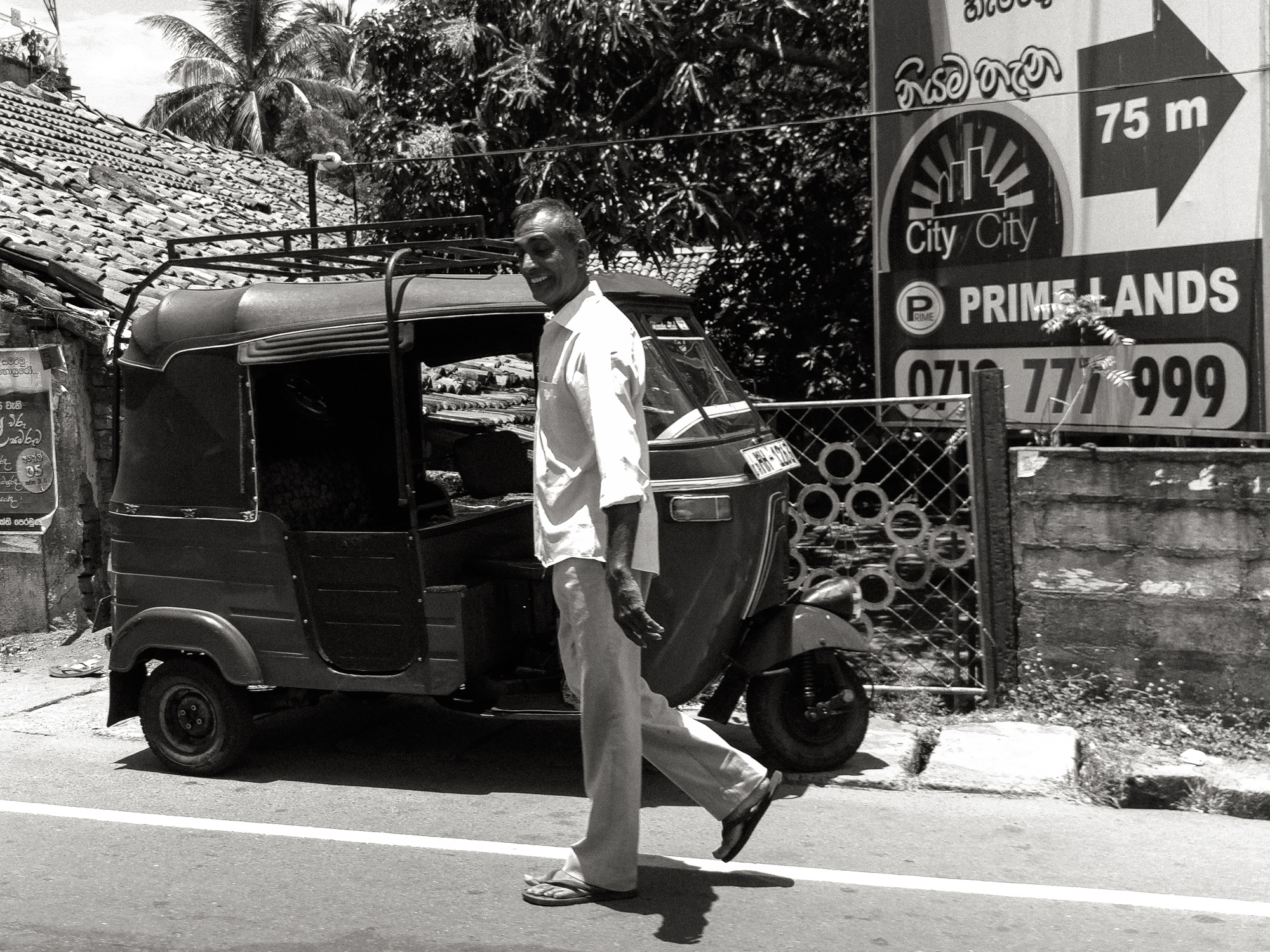 © Holger Kral • Photography - 22-20160406_122620 - 2016, asia, blackwhite, city, countryside, holiday, journey, nature, people, reportage, srilanka, street, summer - photo #20 -
