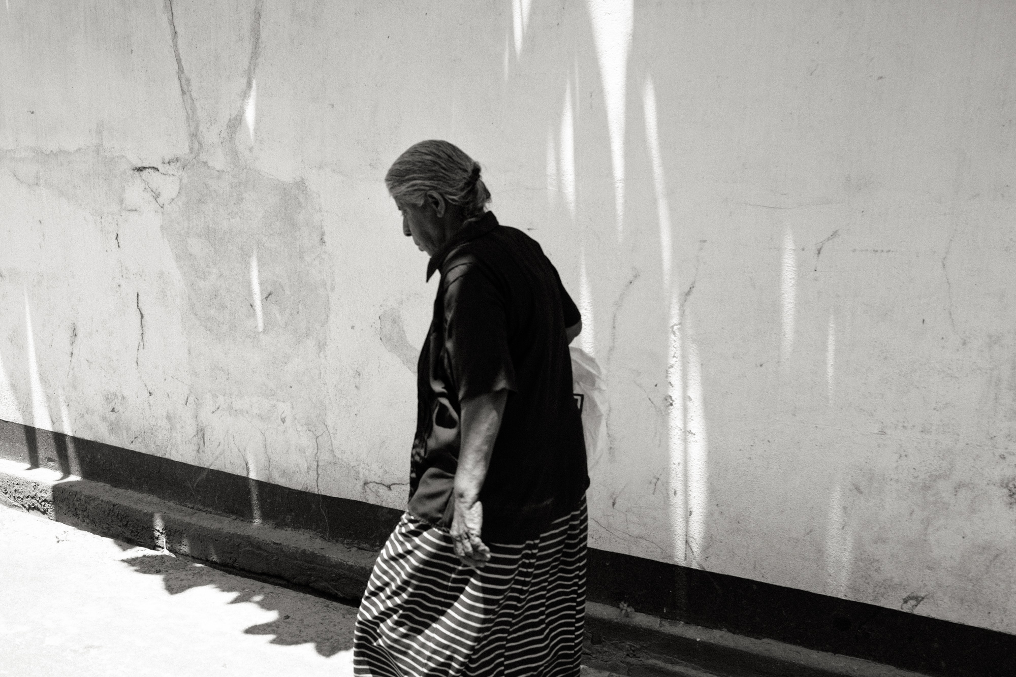 © Holger Kral • Photography - 29-_MG_2093 - 2016, asia, blackwhite, city, countryside, holiday, journey, nature, people, reportage, srilanka, street, summer - photo #27 -